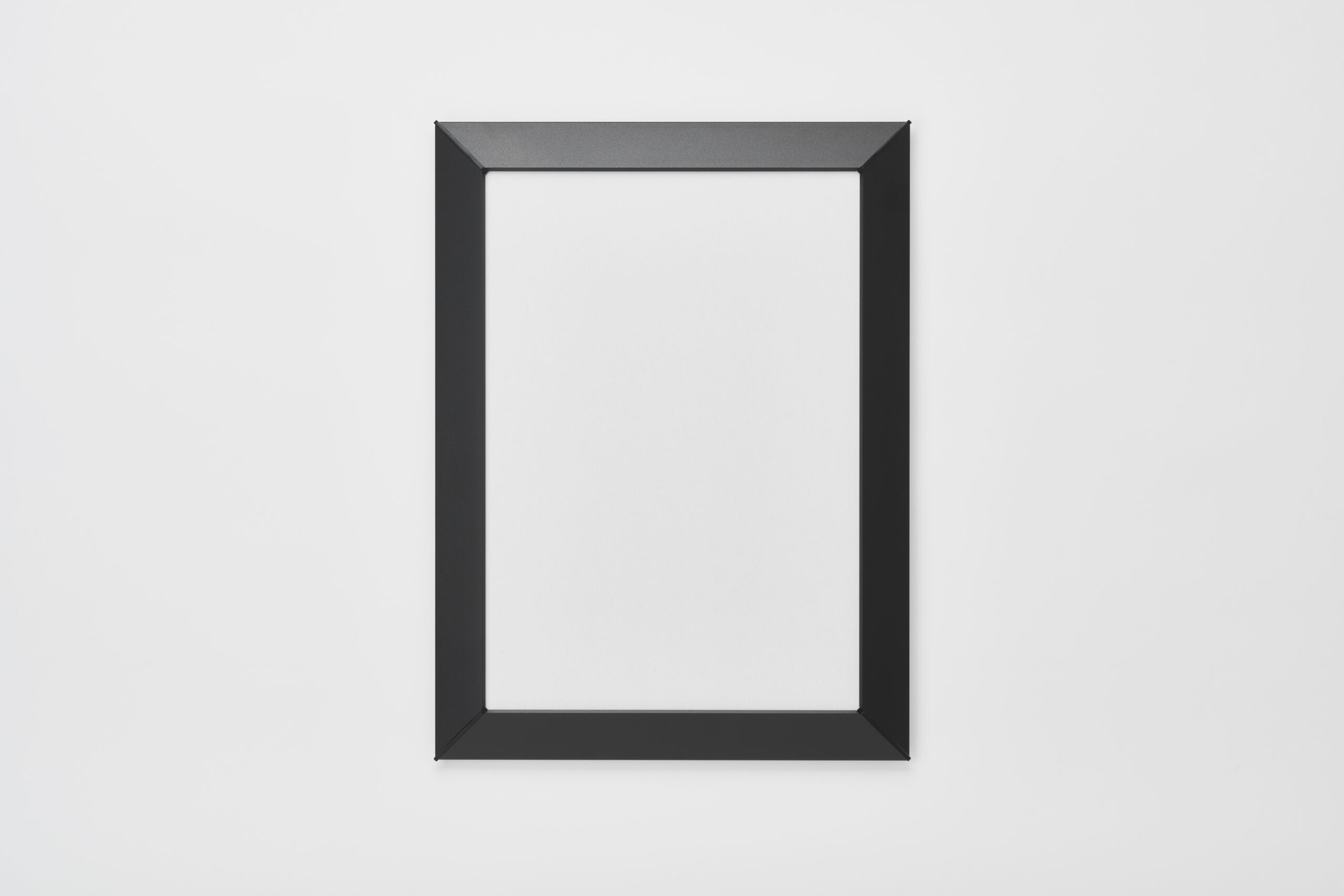 FLAP　マットブラック　A4　正面